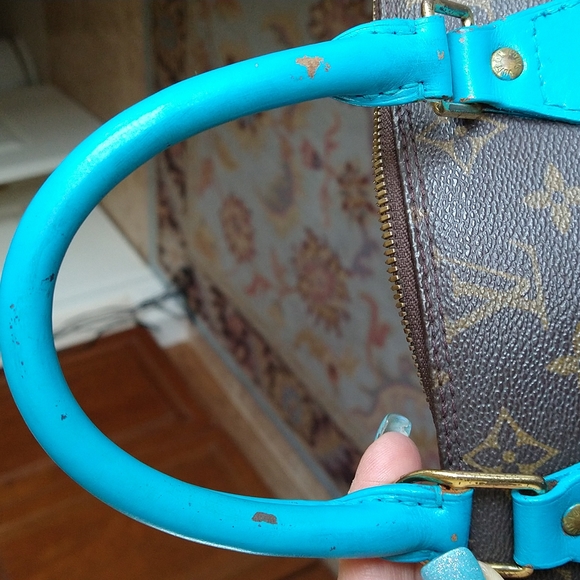 Authentic Louis Vuitton Alma - Picture 10 of 14